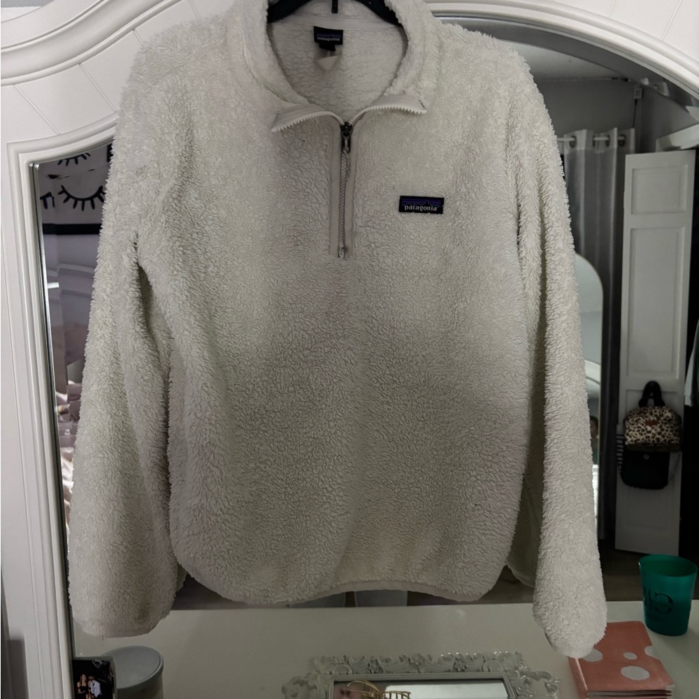 Patagonia Women's Cream Fleece Sweater